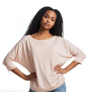 St. Tropez West — Women’s Light Pink Batwing Sleeve Top